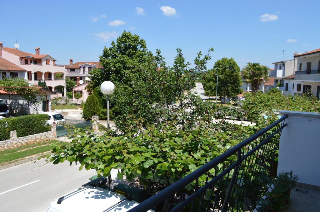 Apartment Bozac Rovinj Exterior photo
